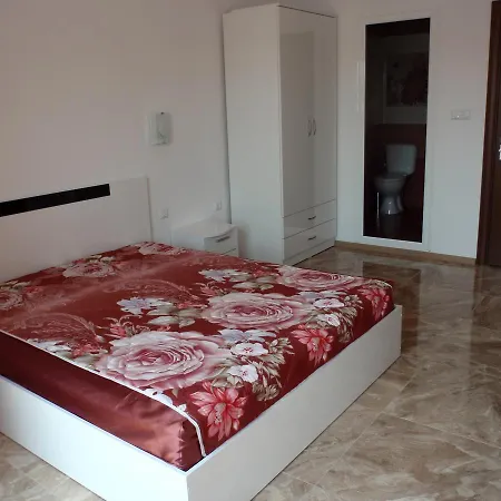 Cherno More 2 * Pomorie